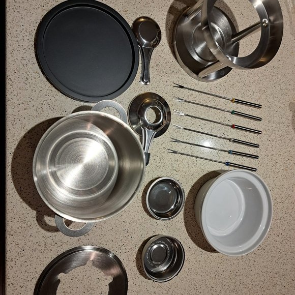 Fondue Set - Picture 3 of 3